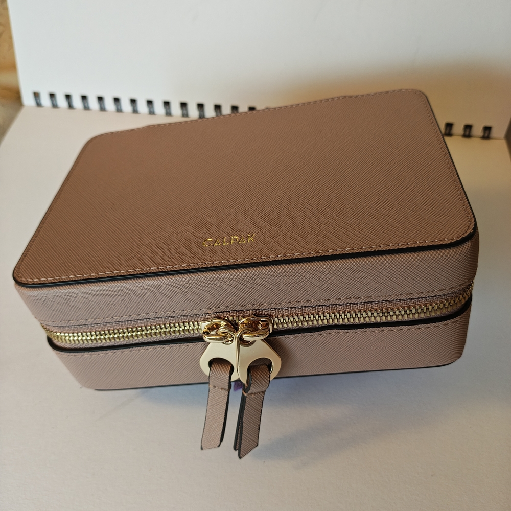 Calpak Pink Card Travel Jewelry Box (No key holder.)